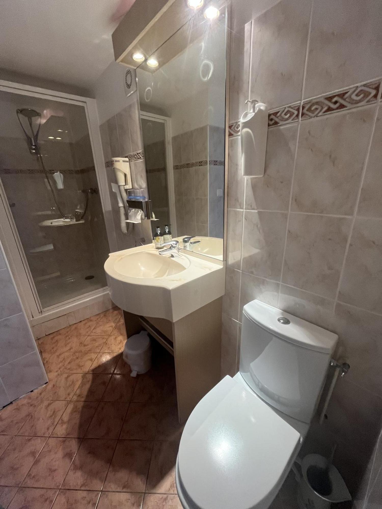 Logis Le Marronnier Hotel Buffon Kültér fotó