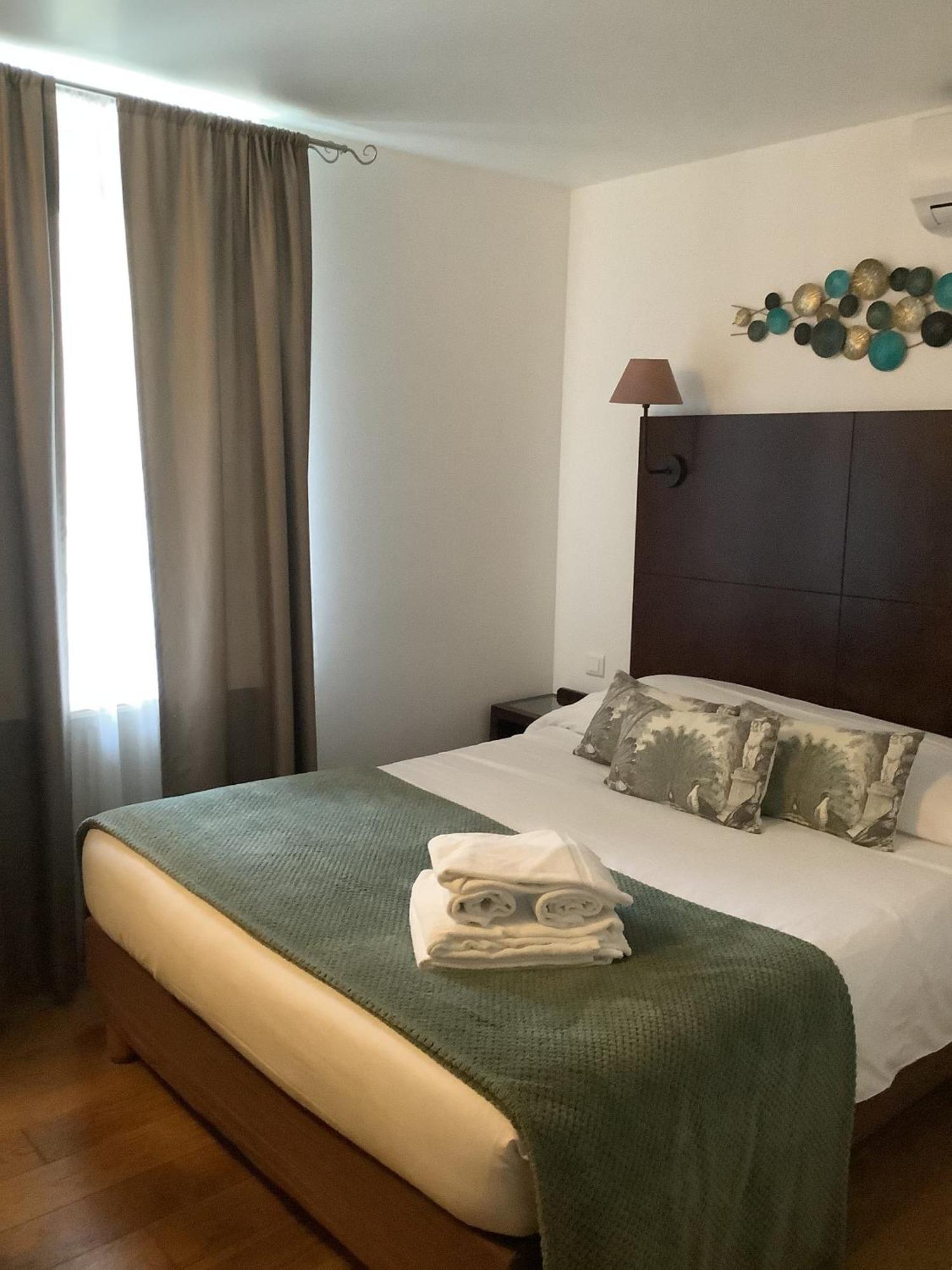 Logis Le Marronnier Hotel Buffon Szoba fotó
